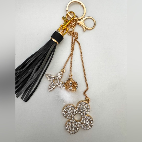 Sparkly Crystal Clover Bag Charm - Gold Tone Keychain